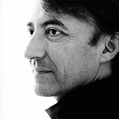 Jean-Efflam Bavouzet Jean-Efflam Bavouzet