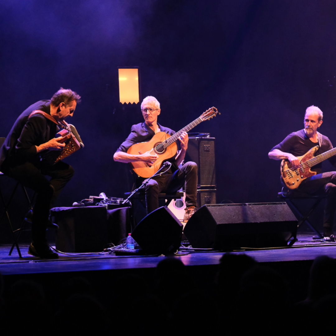 𝙌𝙪𝙚𝙣𝙩𝙞𝙣 𝘿𝙪𝙟𝙖𝙧𝙙𝙞𝙣 𝙌𝙪𝙖𝙧𝙩𝙚𝙩 𝙛𝙚𝙖𝙩. 𝙈𝙖𝙣𝙪 𝙆𝙖𝙩𝙘𝙝é